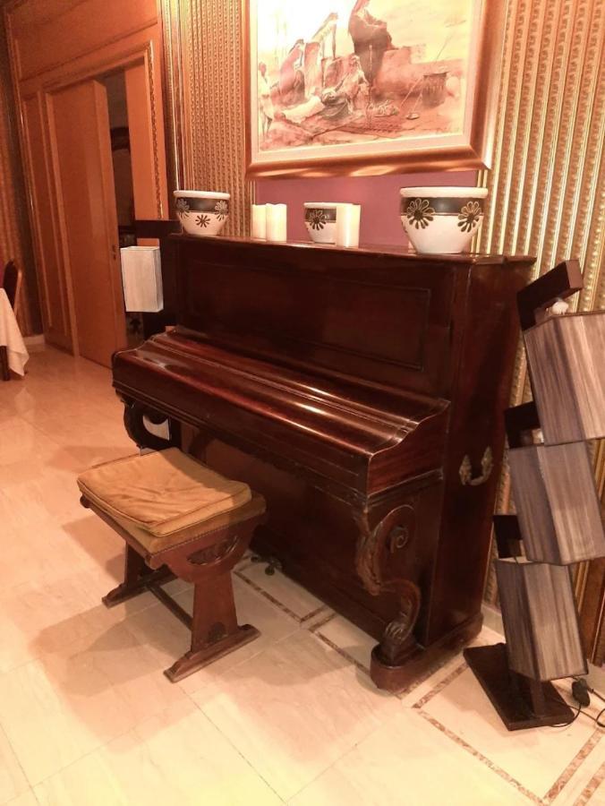 Hotel Les Ambassadeurs Οράν Εξωτερικό φωτογραφία